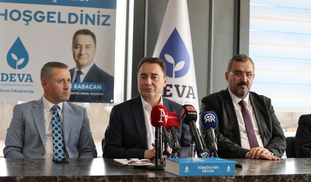 DEVA Partisi Genel Başkanı Babacan, Sivas'ta basın toplantısı düzenledi