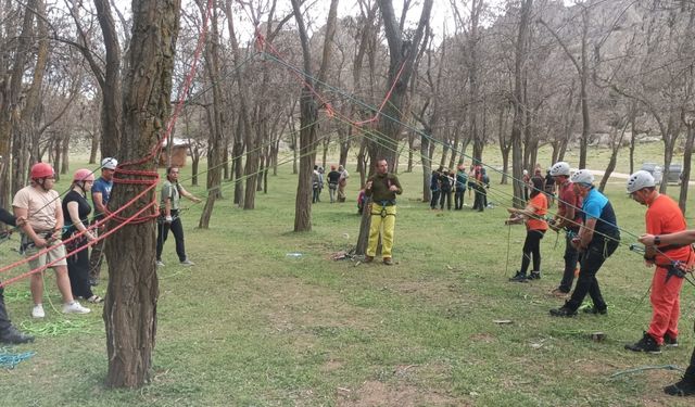 Eskişehir'de "Yaz Dağcılık Eğitimi Kampı" başladı
