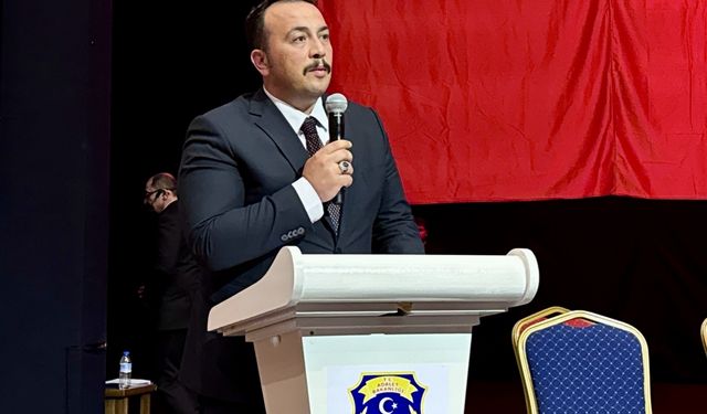 Kırşehir'de cezaevi personelinden oluşan koro "Bozkırın Esintisi" programında konser verdi
