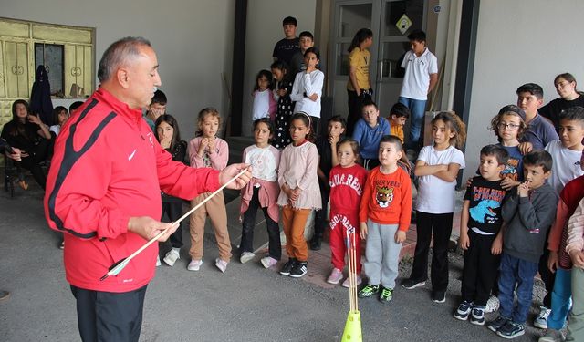 Konya'da öğrencilere okçuluk eğitimi verildi