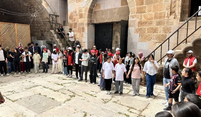 Konya'daki 222 yıllık vakfın "öğrencilere piknik ve harçlık hayır şartı" yaşatılıyor