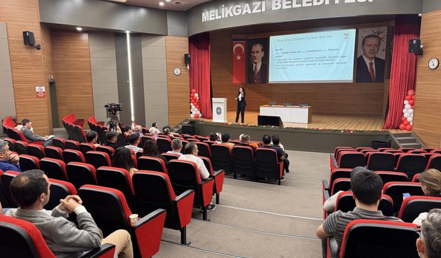 Melikgazi Belediyesi "Aile Yaşam Becerileri" eğitim semineri düzenledi