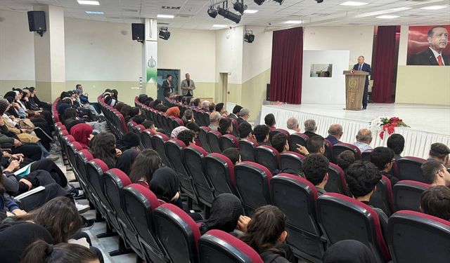 Nevşehir'de ilmihal yarışmasında dereceye giren öğrenciler ödüllendirildi