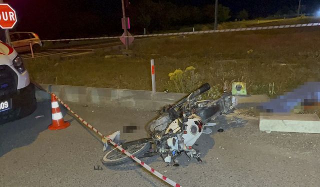 Nevşehir'de motosiklet sürücüsünün hayatını kaybettiği kaza kameraya yansıdı