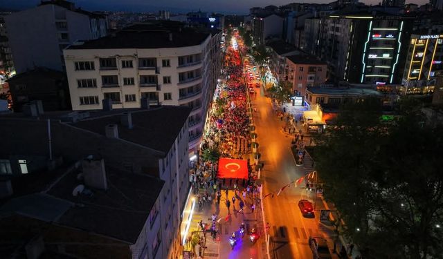 Niğde'de fener alayı düzenlendi