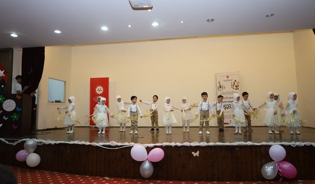 Orta'da 4-6 Yaş Kur'an kursu öğrencileri yıl sonu etkinliği düzenledi