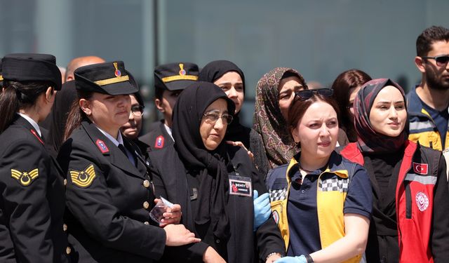Şehit Astsubay Kıdemli Çavuş Emre Polat, Sivas'ta son yolculuğuna uğurlandı