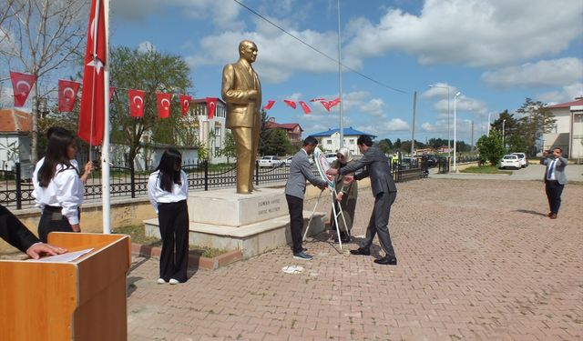 Sivas'ın ilçelerinde 19 Mayıs Atatürk'ü Anma, Gençlik ve Spor Bayramı kutlandı