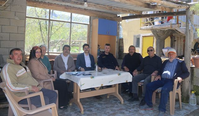 Ulaş Kaymakamı Eskimez, köyleri ziyaret etti