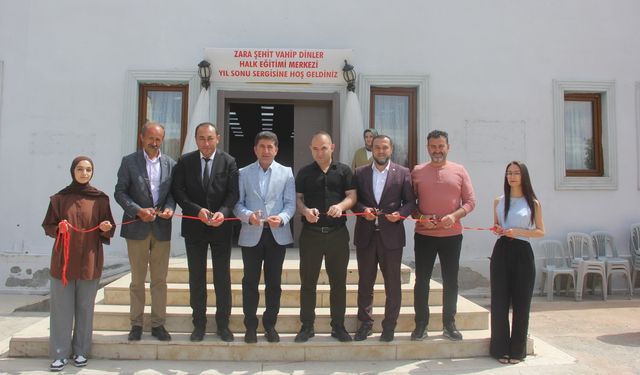 Zara'da kursiyerler sergi açtı