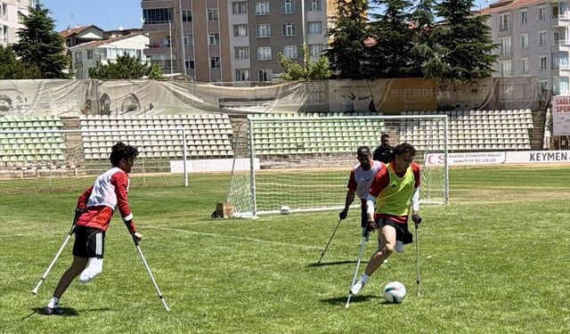Ampute Milli Futbol Takımı, Kırşehir'de çalışmalarına devam ediyor