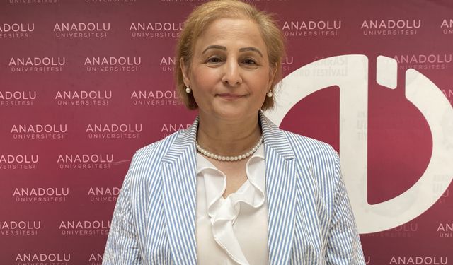 Anadolu Üniversitesi Öğretim Üyesi Prof. Dr. Kolaç, yapay zekanın dile etkisini değerlendirdi
