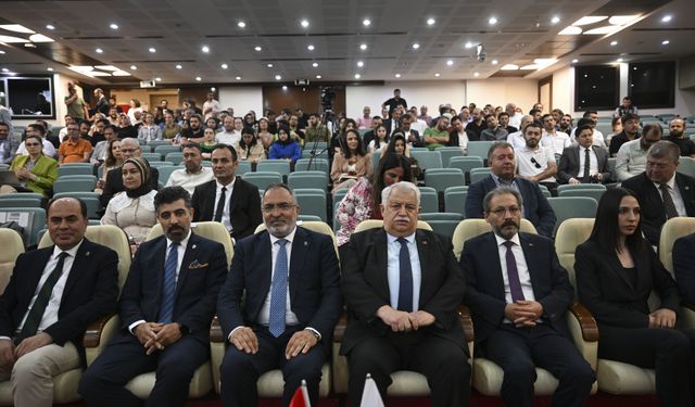 AYBÜ'de 'Algoritmalar ve İnsan İletişimi' Paneli düzenlendi