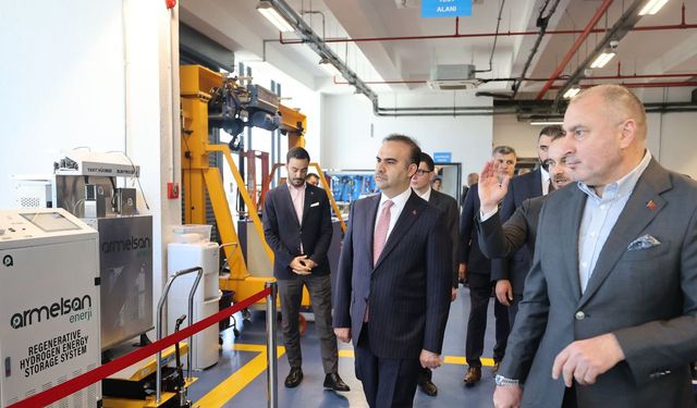 Bakan Kacır, Armelsan firmasını ziyaret etti: