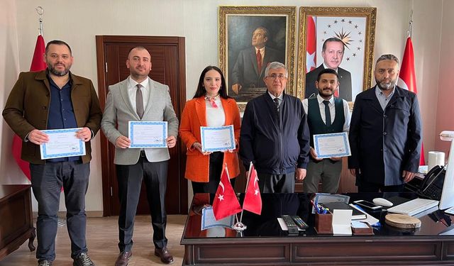 Çankırı’da Gençlik Konseri'ne katkı sunan öğretmenlere başarı belgesi verildi