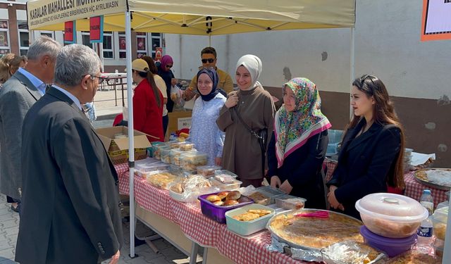 Çerkeş 80. Yıl Cumhuriyet İlkokulu ve Ortaokulu'nda kermes düzenlendi