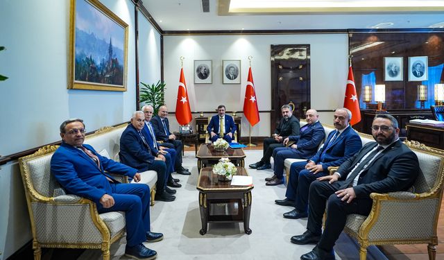 Cumhurbaşkanı Yardımcısı Yılmaz, ATO ve TASD yönetimini kabul etti
