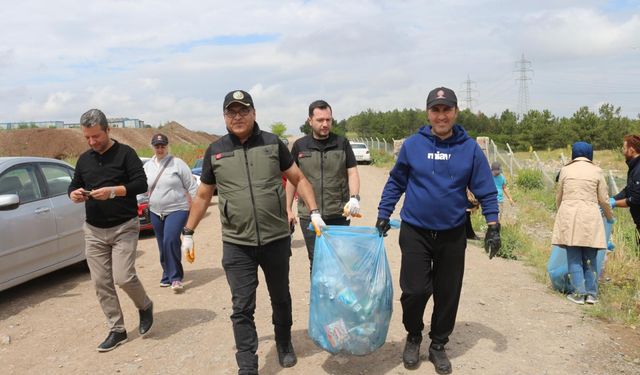 Eskişehir'de Çevre Haftası kapsamında atık toplandı