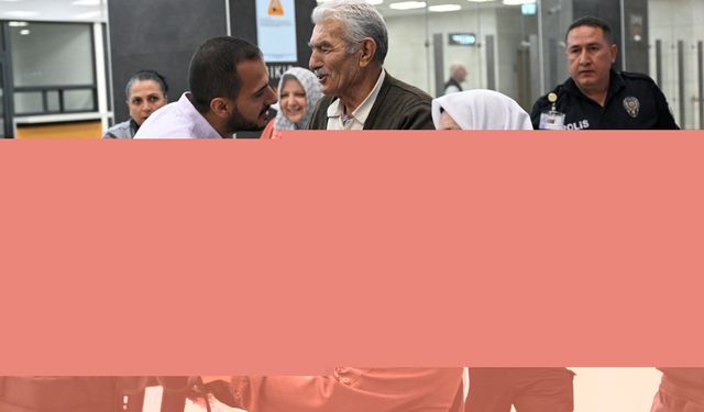 Hac ibadetini tamamlayan hacıların bazıları Kayseri'ye geldi