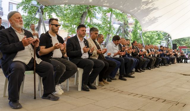 Kahramankazan'da bayramlaşma töreni düzenlendi