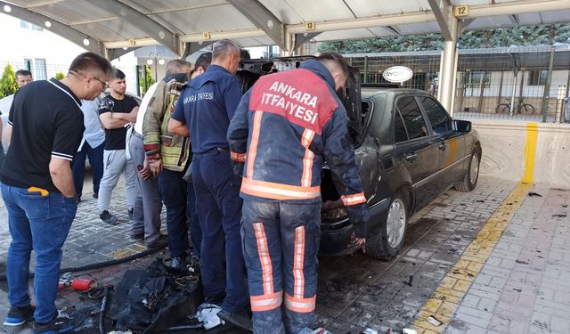 Kahramankazan'da park halindeki otomobil yandı