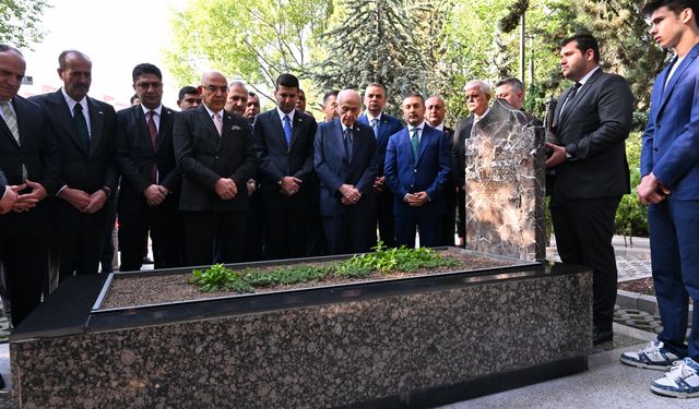 MHP Genel Başkanı Bahçeli'den Ülkü Ocakları Eğitim ve Kültür Vakfına bayram ziyareti