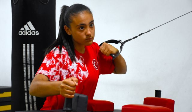 Milli sporcu Gülistan Gönen bilek güreşinde yeni başarılar peşinde