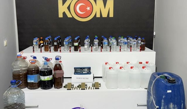 Niğde'de sahte içki operasyonunda yakalanan 2 şüpheli tutuklandı