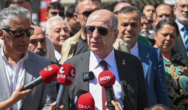 Zafer Partisi Genel Başkanı Özdağ, Talat Paşa Anıtı'nı ziyaret etti
