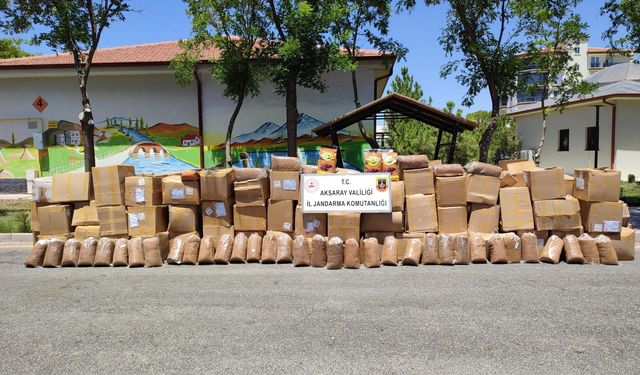 Aksaray'da 9 ton 169 kilogram kaçak tütün ele geçirildi