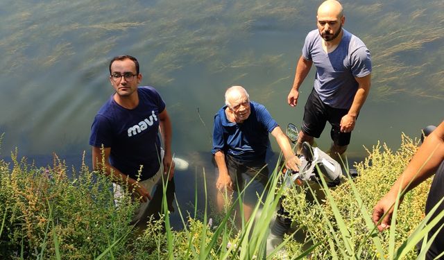 Avanos'ta ırmağa düşen yaşlı adamın köpeği başından ayrılmadı