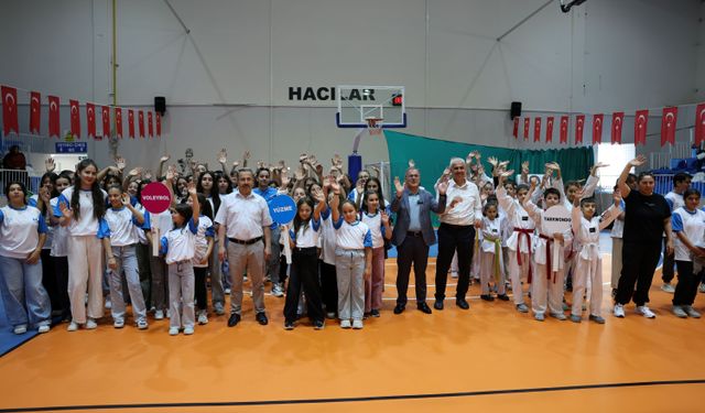 Hacılar'daki Yaz Spor Okulları'nda bu yıl 1000 öğrenci sporla buluştu