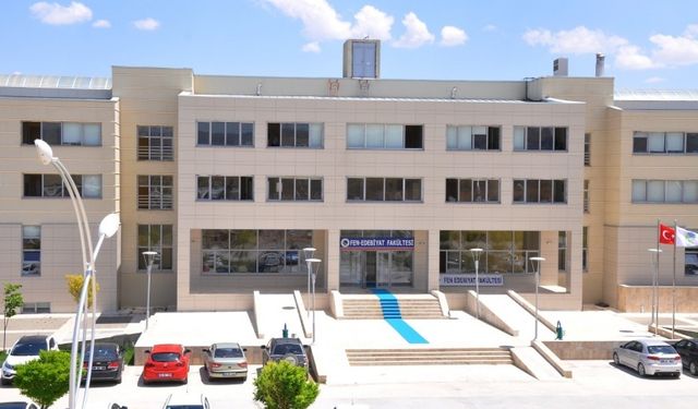 KAEÜ Türk Dili ve Edebiyatı Bölümü lisans programı EPDAD tarafından akredite edildi
