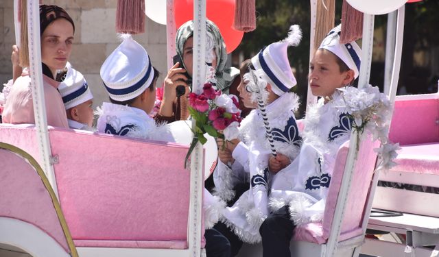 Karaman'da II. Beyazıt'ın vakfiyesiyle toplu sünnet töreni yapıldı