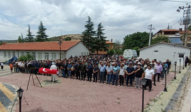 Kıbrıs gazisi İsmail İnar, Konya'da son yolculuğuna uğurlandı