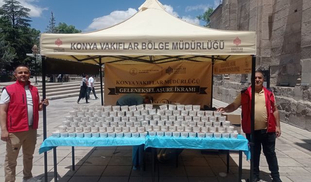Konya, Aksaray ve Karaman'da vatandaşlara aşure ikram edildi