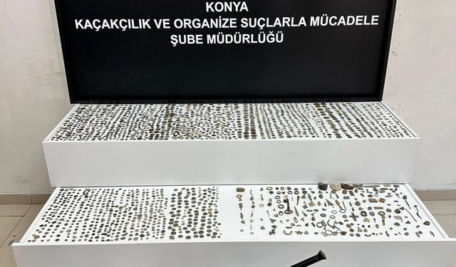 Konya'da tarihi eser operasyonunda 2 bin 108 parça eser ele geçirildi