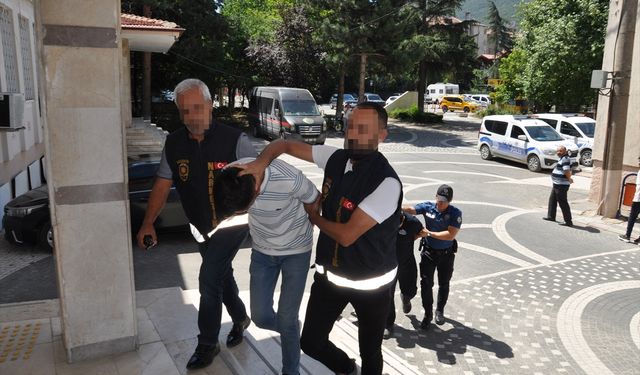 Konya'da uyuşturucu operasyonunda 2 şüpheli tutuklandı