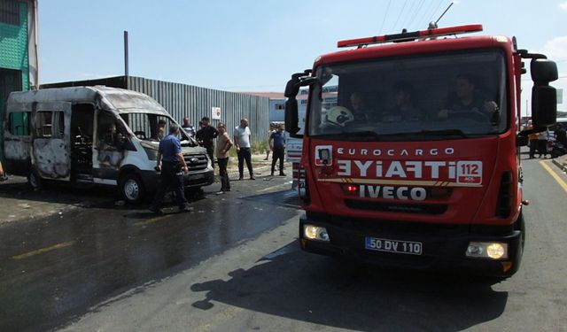 Nevşehir'de oto tamirhanesinde çıkan yangın hasara neden oldu