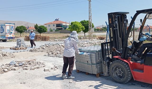 Yunak'ta selin yaraları sarılıyor
