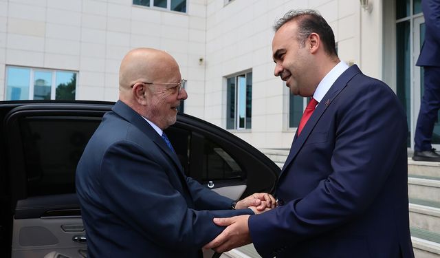 Bakan Kacır, Suriyeli mevkidaşı Muhammed Nidal Eş-Şaar ile görüştü