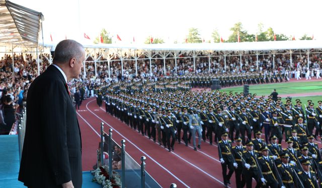 Cumhurbaşkanı Erdoğan, MSÜ Harp Okulları Diploma Alma ve Sancak Devir Teslim Töreni'nde konuştu: (1)