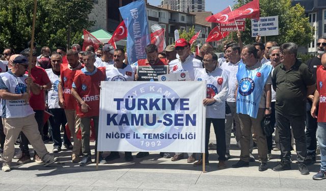 Kamu-Sen Niğde Şubesinden 8. Dönem Kamu Toplu Sözleşmesine ilişkin basın açıklaması