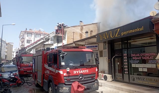 Karaman'da iş yerinde çıkan yangın söndürüldü
