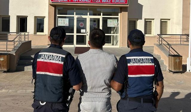 Kırşehir'de açık cezaevinden firar eden 2 hükümlü yakalandı