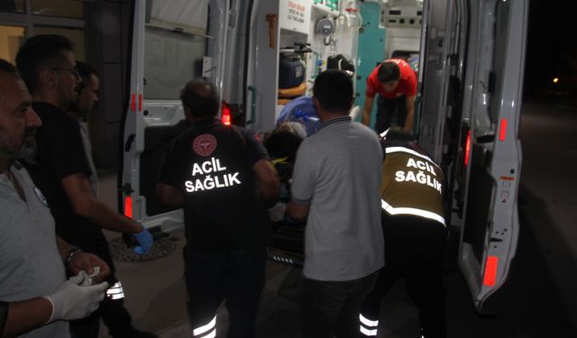 Konya'da iki otomobilin kavşakta çarpıştığı kazada 4 kişi yaralandı