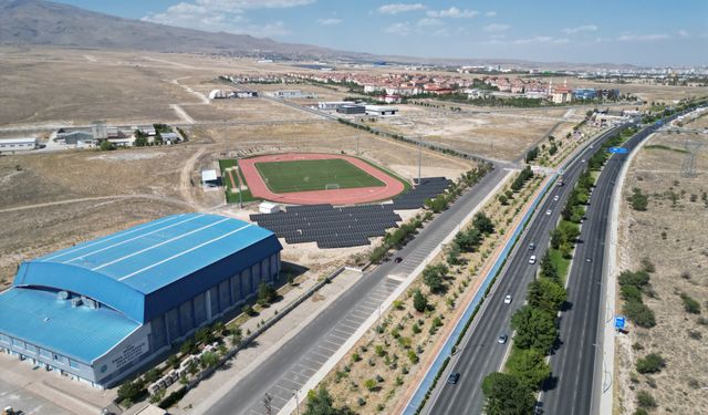 Niğde Ömer Halisdemir Üniversitesi kullandığı enerjinin yüzde 20'sini güneşten karşılayacak