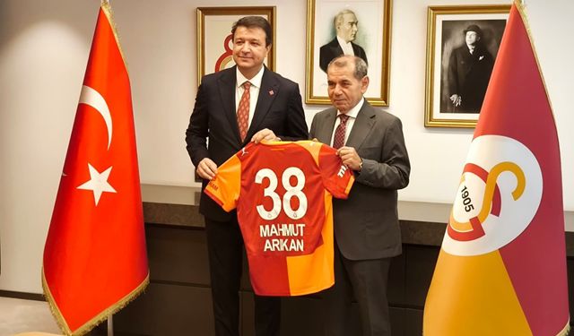 Saadet Partisi Genel Başkanı Arıkan, Galatasaray Kulübü Başkanı Özbek'i ziyaret etti