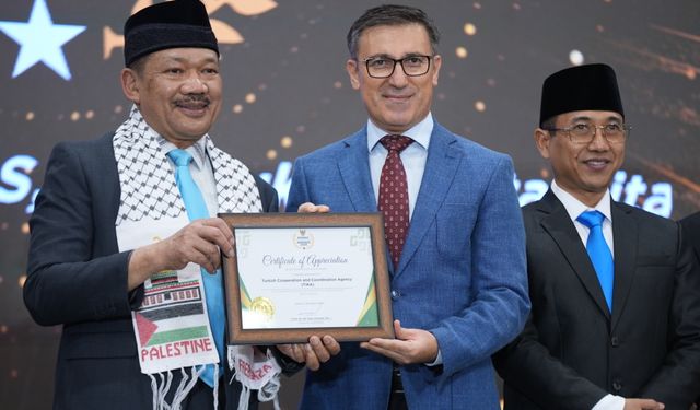 TİKA, Endonezya'da 'Uluslararası En İyi Kurumsal Partner' ödülünü kazandı