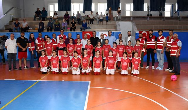 Türk Kızılay Eskişehir Şubesi'nin yaz spor okulları sağlıklı nesiller yetiştiriyor
